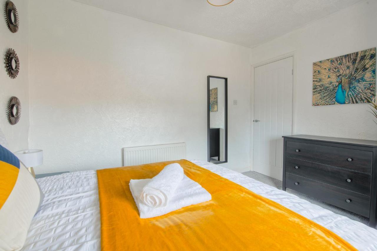 Rookwood House - Spacious Home With Free Parking - Short Stay Leeds Leeds  Exterior foto
